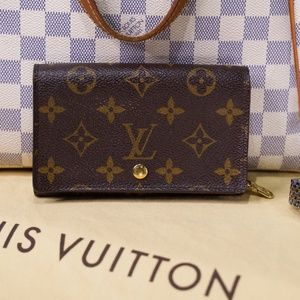 Louis Vuitton Monogram Porte Monnaie Bifold Wallet